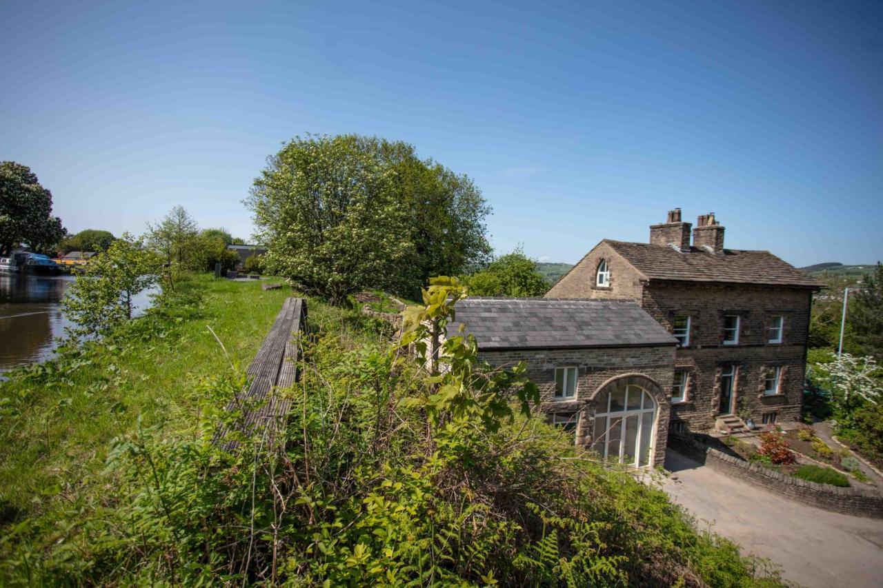 Ferienwohnung Stunning Stone Coach House Marple Exterior foto